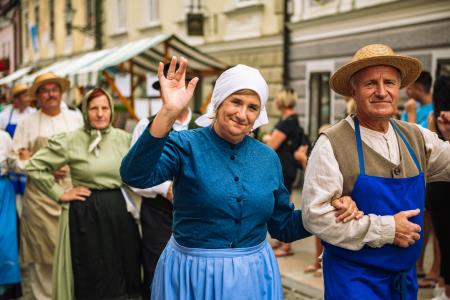 Povorka ob dnevih narodnih noš in oblačilne dedščine (77)